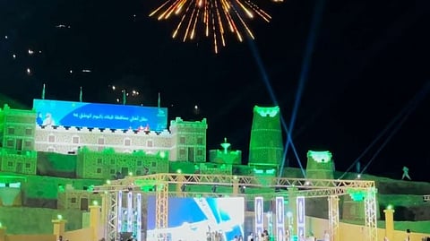شاهد.. الألوان الشعبية تُحيي احتفالات اليوم الوطني بمحافظة فيفاء