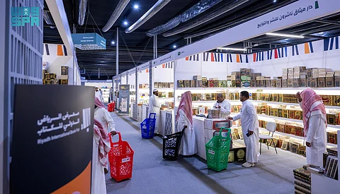 معرض الكتاب بالرياض يواصل التألق مع تزايد حضور دور النشر عامًا بعد عام