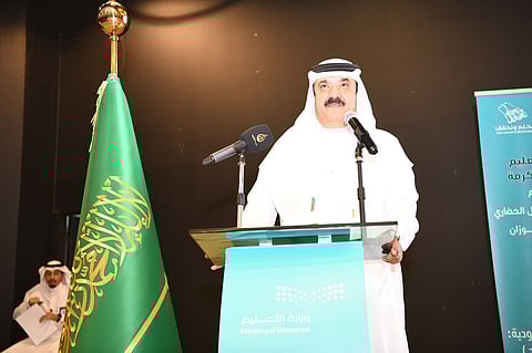 "الفوزان": المدرسة هي المحصن التربوي والمعرفي لأبناء المجتمع وتُعِدهم للمستقبل والحياة الواقعية