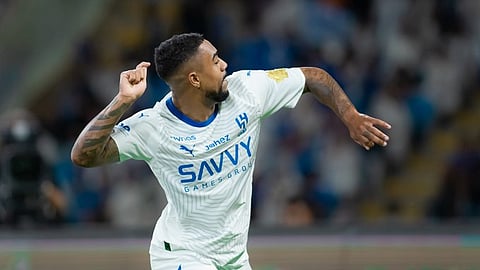 الأخدود الأكثر تمثيلاً في التشكيلة المثالية لخامسة دوري روشن .. و"مالكوم" الهلال الأعلى تقييمًا