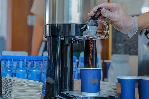 "أمانة الطائف" تشارك منسوبيها "اليوم العالمي للقهوة"