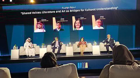 دبلوماسيون باكستانيون بـ"كتاب الرياض" يؤكدون أهمية الأدب والفن في بناء جسور التفاهم الثقافي