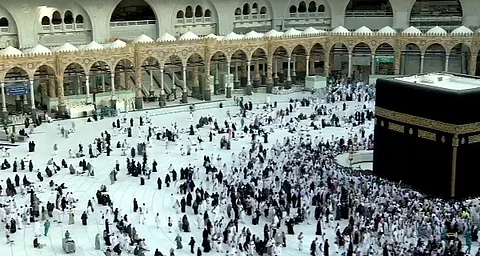 بالفيديو.. مشاهد تؤكّد رعاية المملكة الدائمة براحة الزوّار والطائفين في الحرم