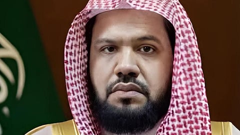 إمام وخطيب المسجد النبوي الشيخ الدكتور أحمد بن علي الحذيفي