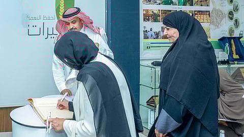 حرم أمير الرياض تزور جمعية "خيرات" لحفظ النعمة وتطلع على آلية العمل