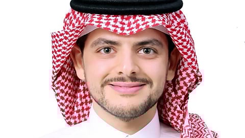 الدكتور عاصم السياط أستاذ القانون والخبير والمستشار القانوني