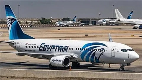 كانت متوجهة من جدة إلى القاهرة.. وفاة امرأة من إريتريا على متن طائرة مصر للطيران