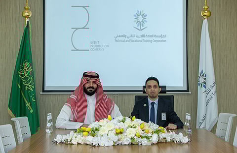 "100 فرصة وظيفية جديدة.. التدريب التقني والموارد البشرية تمهد الطريق للخريجين"