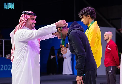 دورة الألعاب السعودية 2024: "فهد بن جلوي" يتوّج أبطال الملاكمة وزن 60 كجم