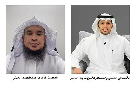 عقدة "المقارنات" وتقليد "المشاهير".. نفَقٌ مظلم وقلق واضطرابات سلوكية تهدد الأسر
