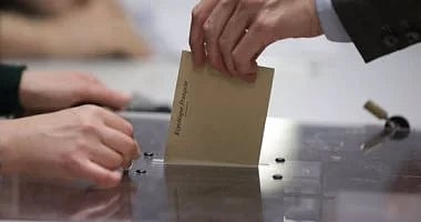 بدء التصويت في الانتخابات البرلمانية في ليتوانيا