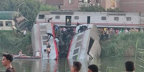 الصحة المصرية: إصابة 20 راكبًا بحادث تصادم قطاري المنيا