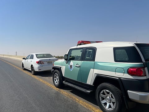 عرَّض الآخرين للخطر.. "مرور عرعر" يضبط قائد مركبة ظهر في محتوى مرئي يخالف التنظيمات