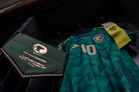 في "رحلة الطريق إلى كأس العالم".. مدرب الأخضر "مانشيني" يكشف عن قائمة الأخضر أمام البحرين