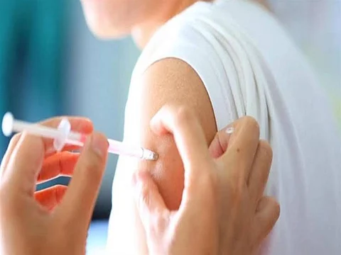 6 فئات هم الأكثر حاجة إليه.. "لقاح الإنفلونزا" متاحٌ في عيادات الصحة بـ"حراء العام"