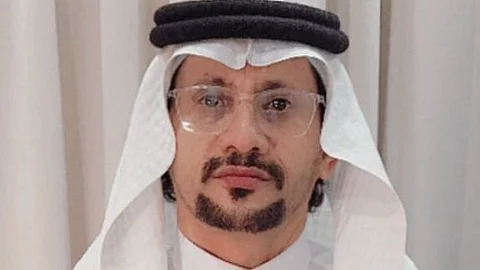 ترقية "جابر القحطاني" للمرتبة العاشرة ببلدية ظهران الجنوب