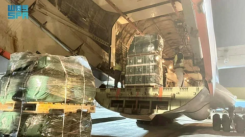 مغادرة الطائرة الإغاثية السعودية الـ 10 لمساعدة الشعب اللبناني