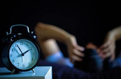 لأن الدماغ البشري لا يزال لغزًا.. علماء: مخاطر شديدة في البقاء مستيقظًا بعد منتصف الليل