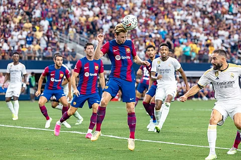 أنظار العالم تتجه صوب كلاسيكو ريال مدريد وبرشلونة بالدوري الإسباني