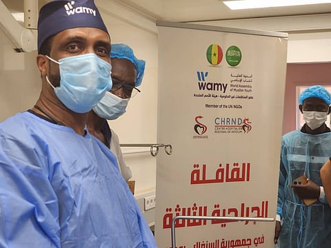 بالتعاون مع سفارة المملكة.. "الندوة العالمية" تدشن قافلتها الطبية الثالثة في السنغال