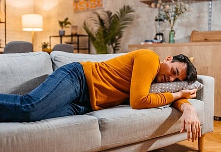 كلها فوائد للدماغ.. دراسة بريطانية: 3 نصائح لنوم القيلولة