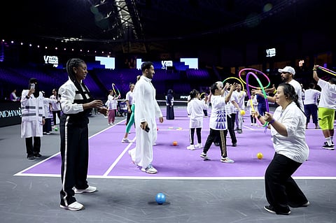 رابطة محترفات التنس تستضيف لاعبي الاتحاد السعودي للأولمبياد في دورة تدريبية