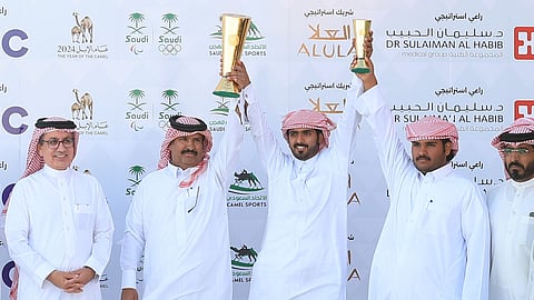 كؤوس افتتاح بطولة "الأولمبية" سعودية.. و"البلوي" توَّجهم