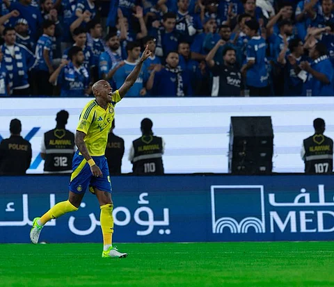 تاليسكا يشعل المنافسة بتسجيله ثاني أسرع أهداف ديربي النصر والهلال