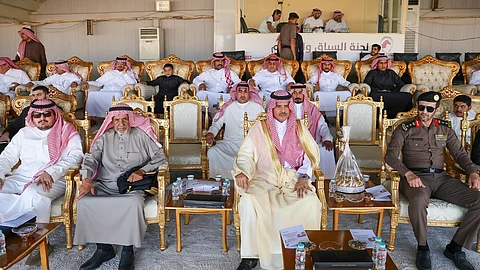 مسفر العتيبي يفتتح موسم سباقات فروسية الزلفي