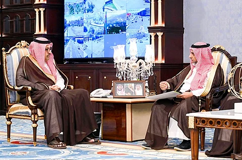 أمير الباحة يستقبل الرئيس التنفيذي للمركز الوطني للرقابة على الالتزام البيئي