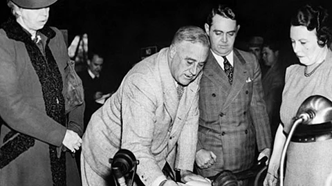 الرئيس فرانكلين روزفلت أثناء تصويته في انتخابات 1939
