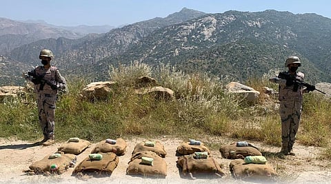 دوريات حرس الحدود بالعارضة تحبط تهريب 200 كيلوجرام من القات