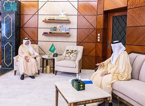 "أمير الشرقية" يقف على مشاريع "المياه الوطنية" لربط عدة أحياء بمنظومة الخدمات البيئية
