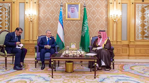 ولي العهد الأمير محمد بن سلمان خلال لقائه رئيس أوزبكستان شوكت ميرضيائيف