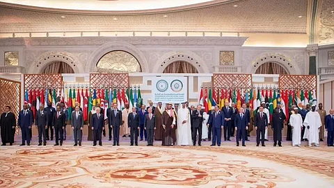 القمة العربية-الإسلامية تدعو لتجميد عضوية إسرائيل في الأمم المتحدة وتستنكر الجرائم في غزة