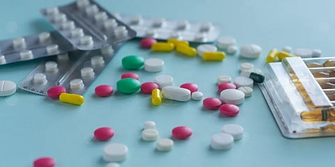 الاستخدام الخاطئ أو الإفراط في تناولها.. مخاطر وتأثيرات مقاومة المضادات الحيوية بإيضاح "صحي القصيم"