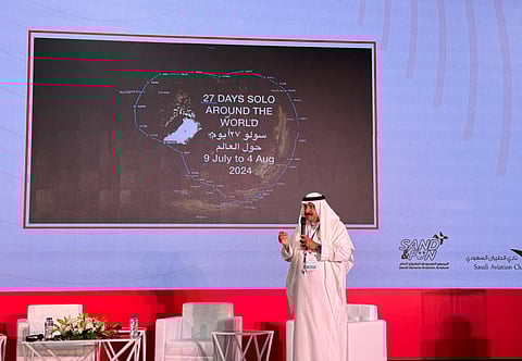 طيّار سعودي يدور حول الكرة الأرضية في 27 يوماً عبر "رحلة وطن"