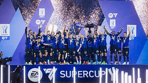 فرق إنتر ميلان بطل الدوري الإيطالي