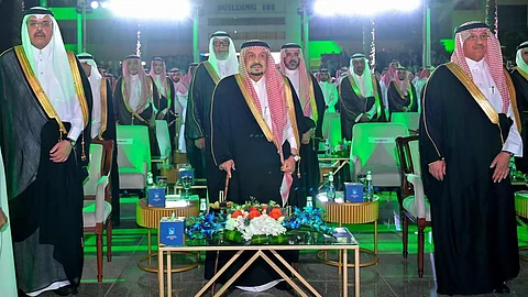 أمير منطقة الرياض يرعى حفل تخريج 515 طالبًا من جامعة الأمير سلطان