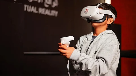 "المخطوطات السعودي" يروي حكاية التراث عبر تقنيات الهيلوغرام ويكشف عن نفائس فريدة