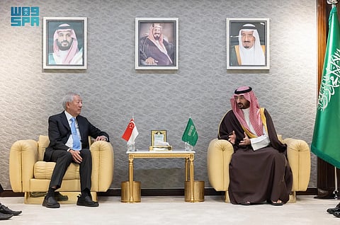 وزير الحرس الوطني يستقبل كبير الوزراء والوزير المنسق للأمن القومي السنغافوري