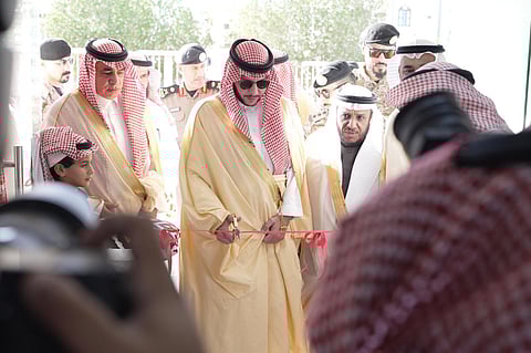 بالصور.. محافظ الطائف يدشن مركز الغسيل الكلوي في المحاني لخدمة المرضى