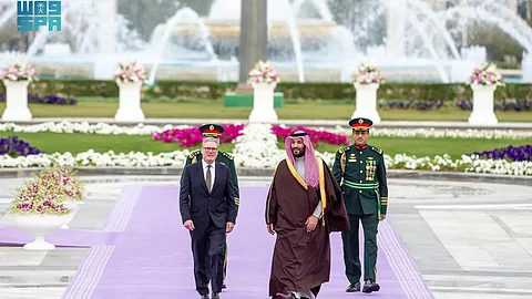 زيارة رئيس الوزراء البريطاني للمملكة: شراكة إستراتيجية لمواجهة تحديات المنطقة
