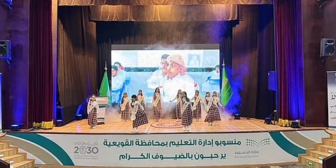 "ابن معمر" يكرم 268 متفوقاً ومتفوقة بتعليم القويعية