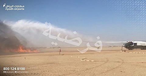 "مطارات الرياض" تنفذ فرضية حادث حريق طائرة بمطار الملك خالد الدولي