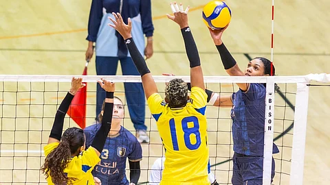 سيدات النصر أبطال المرحلة الأولى في دوري الطائرة