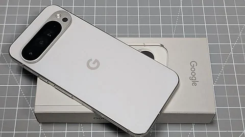 تسريبات جديدة تكشف عن خطط "غوغل" لاستخدام شرائح "ميديا تيك" في هواتف "Pixel 10"