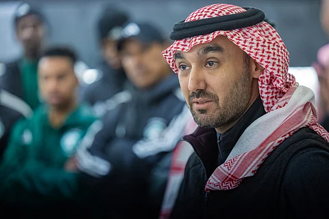 وزير الرياضة "الفيصل" يحضر مباراة الأخضر وترينداد وتوباغو .. ويلتقي اللاعبين