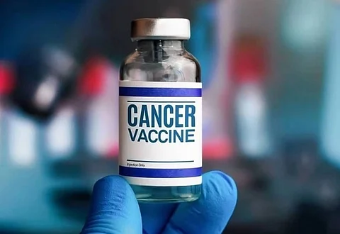 بالتزامن مع تجارب في الولايات المتحدة وبريطانيا.. روسيا تطوّر لقاحاً للسرطان وستطرحه مجاناً