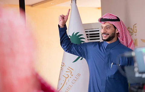 "الشمري" يعبّر عن فخره بفوز "صباحة" بالمركز الأول بمهرجان الملك عبدالعزيز للإبل